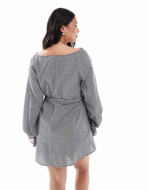 Esmée Curve - Mini-strandkjole med trekvartlange ærmer og sort/hvide gingham-tern - Kun hos ASOS, 4 af 4