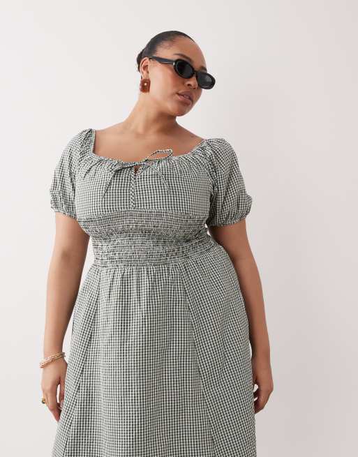 Esmée Curve puff sleeve tie front beach maxi dress in olive gingham, 2 of 4