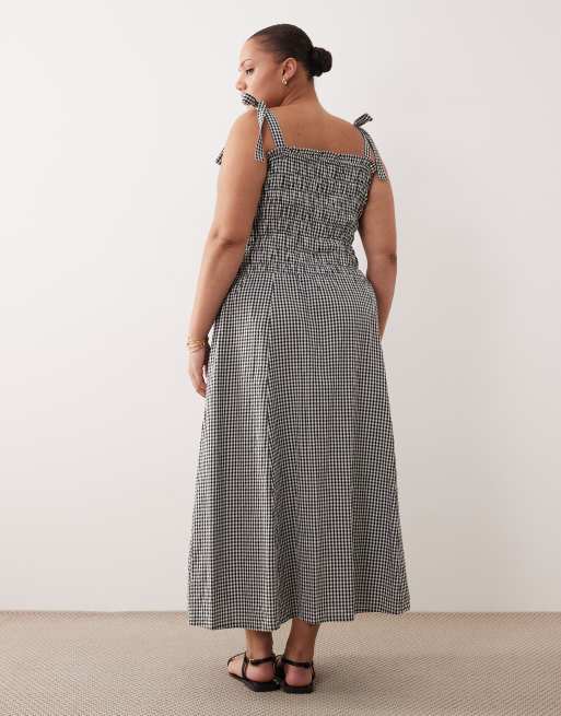Esmee Curve - Rynket strand-maxikjole med bindestropper og sorte og hvide gingham-tern, 2 af 4