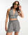 Thumbnail 1 van 4