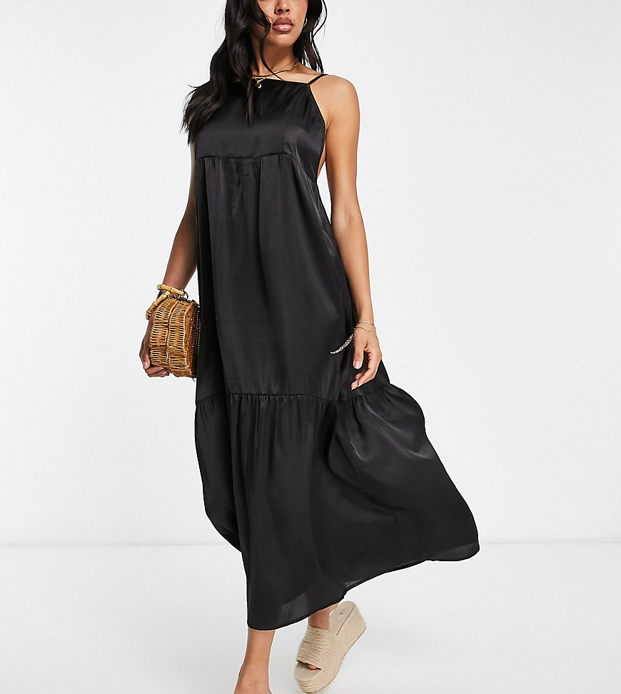 Esmée Esmee Exclusive beach maxi tiered dress with low back in black