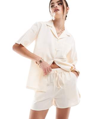 Esmee Exclusive beach shorts in cream (part of a set)