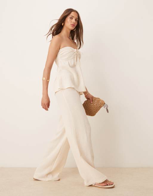 Esmee Exclusive floaty beach pants in cream