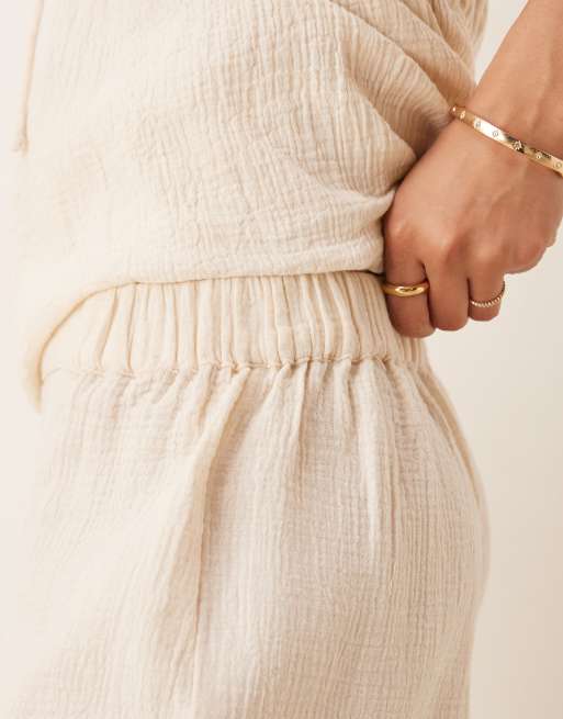 Esmee Exclusive floaty beach pants in cream