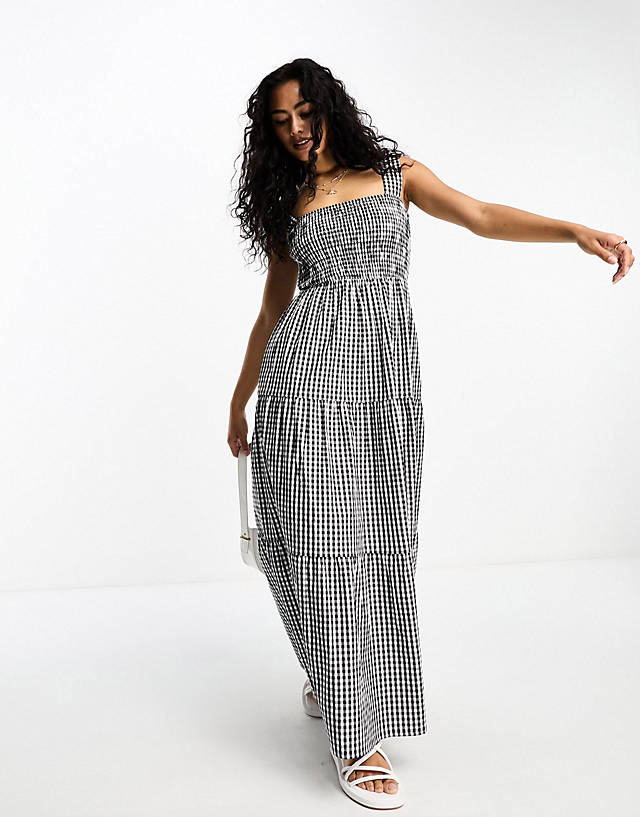 Esmée - Esmee Exclusive shirred waist maxi summer dress in black and white gingham