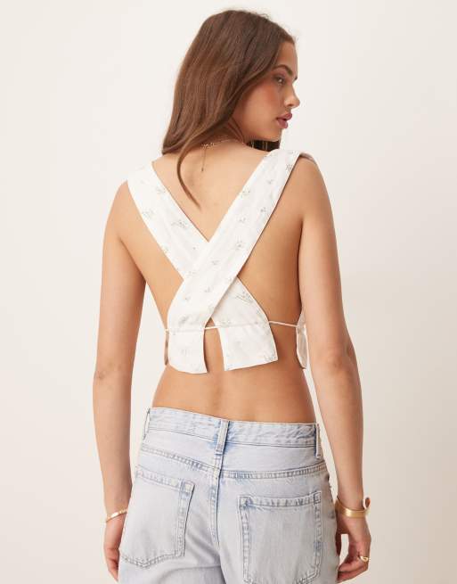 Esmée Exclusive tie front beach crop top in white ditsy print, 3 of 4