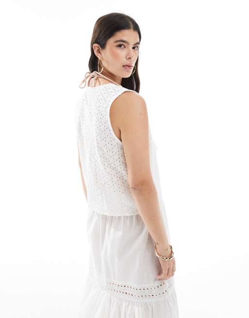 Esmee Exclusive tie front crop vest in white - part of a set, 3 of 4