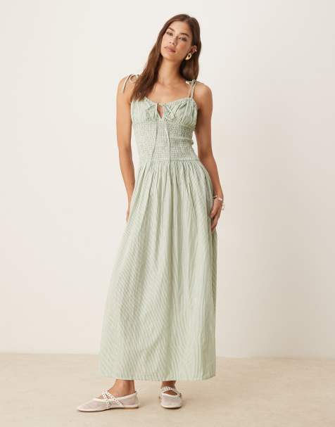 Esmée - Exclusives - Gestreepte maxi strandjurk met gesmokt detail in groen - view 1