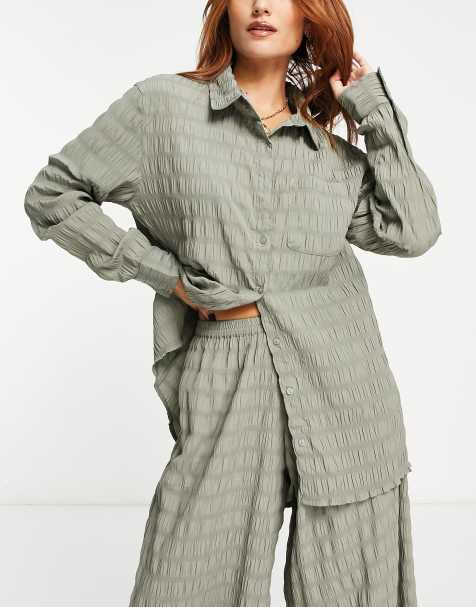 Esmee - Exclusives - Strandoverhemd met textuur in aloë groen, deel van co-ord set - view 1