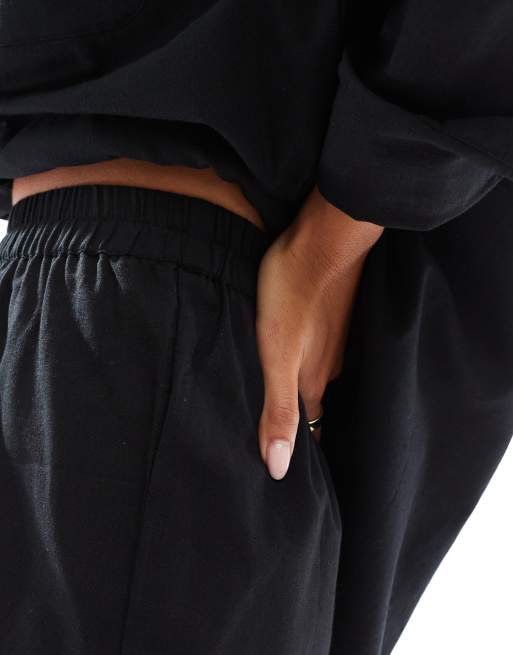 Esmée – Exklusive Strand-Shorts in Schwarz, Kombiteil, 3 von 5