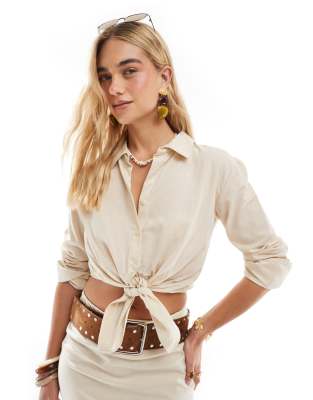 Esmee - Exklusives, langärmliges Strandhemd in Beige mit Knoten vorn-Neutral