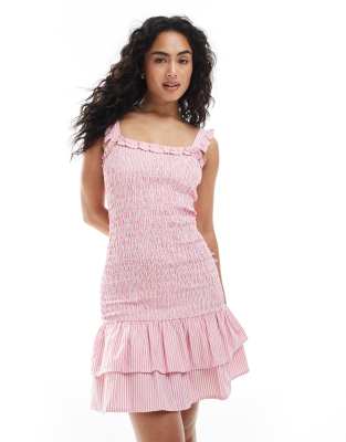 Esmée - Exklusives Ministrandkleid in Rosa und Weiß gestreift