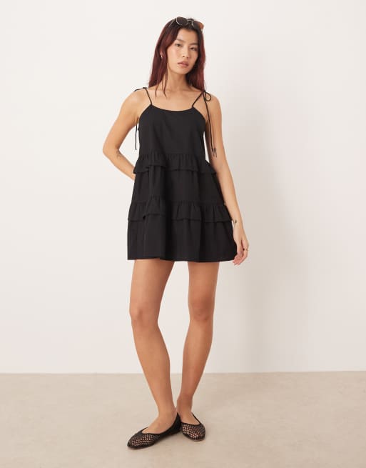 Esmée – Gestuftes Mini-Strandkleid in Schwarz, 2 von 4