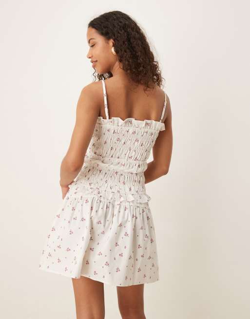 Esmée - Hvid og lagdelt strand-croptop med pyntedetaljer og lyserødt småprint - Kun hos ASOS, 3 af 4