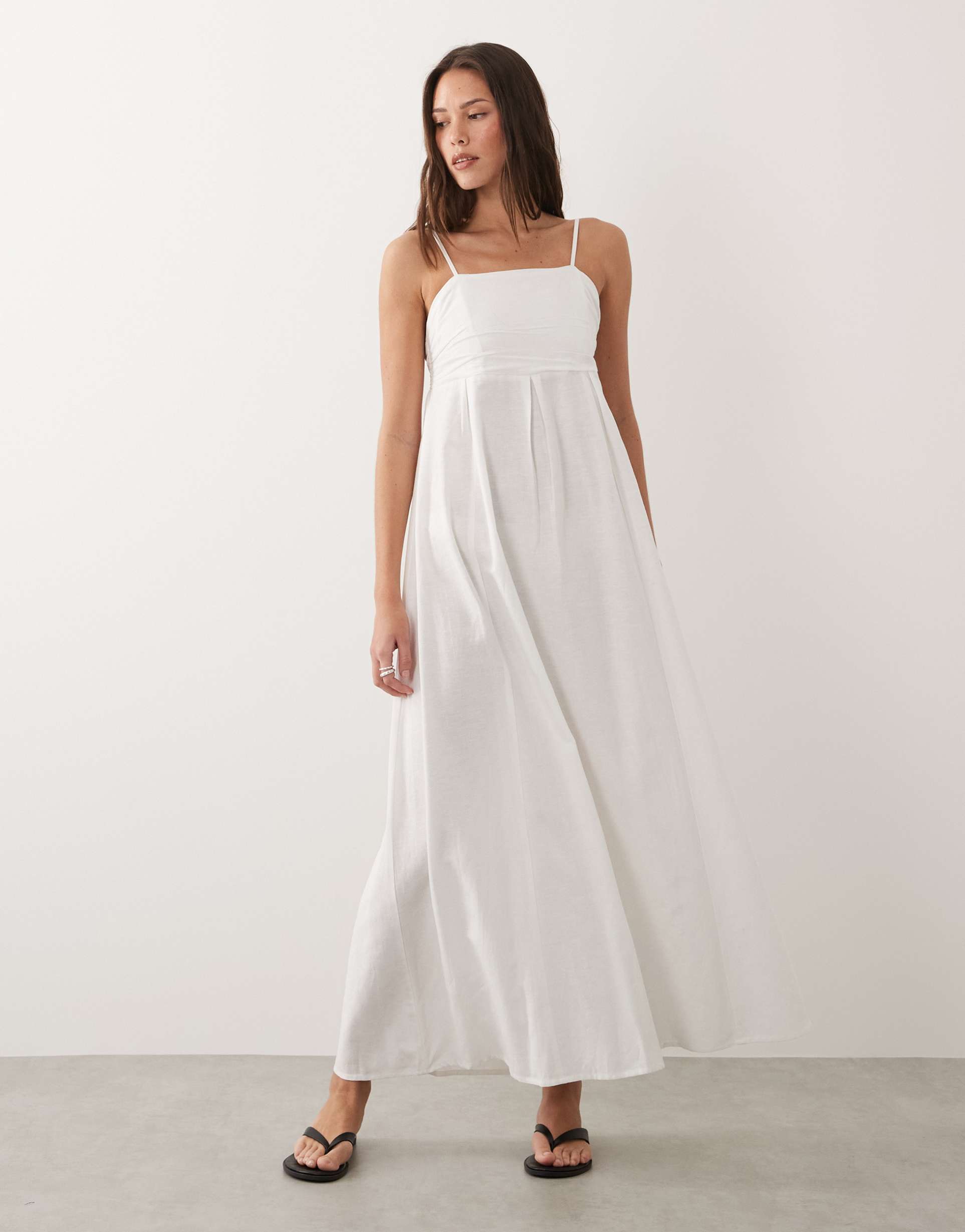 esmée maxi beach dress in white