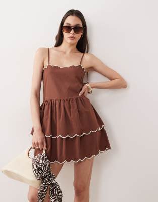 Esmée - Mini-Strandkleid in Braun mit cremeweißem Muschelsaum-Brown