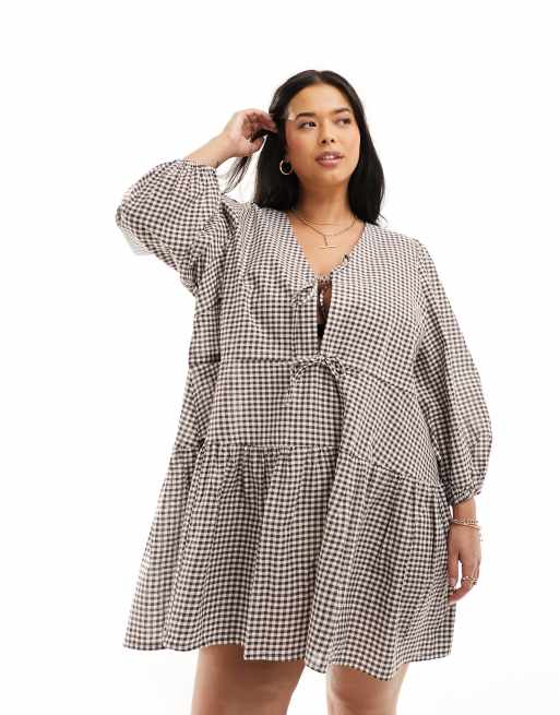Esmee Plus beach tiered smock mini dress with tie front detail in dark brown gingham, 2 of 4