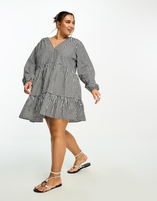 https://images.asos-media.com/products/esmee-plus-beach-tiered-smock-mini-summer-dress-in-black-and-white-gingham/204783379-3?$n_640w$&wid=513&fit=constrain