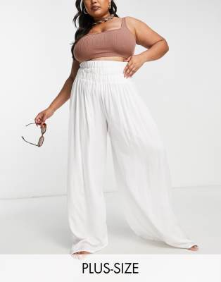 Esmee Plus Exclusive shirred wide leg beach pants in white