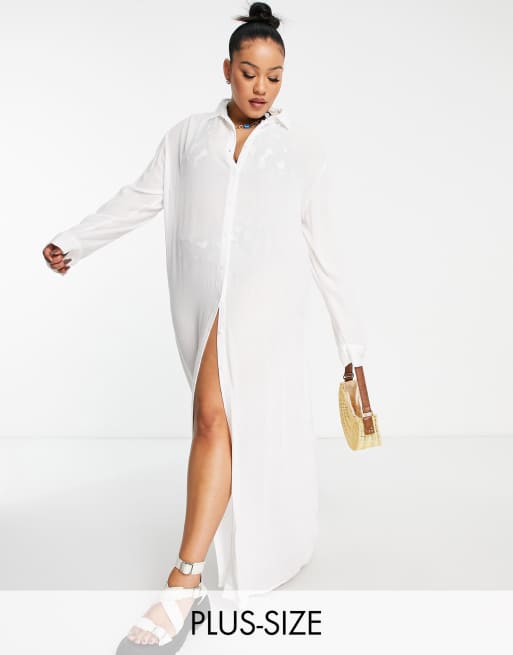 Esmée Plus – Exclusive – Sommerliches Maxi-Strandhemdkleid in Weiß 