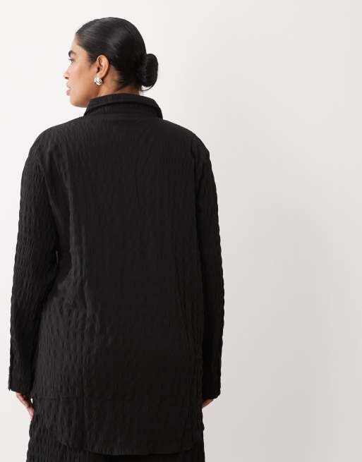 Esmée Plus textured beach shirt in black waffle - part of a set, 4 of 4