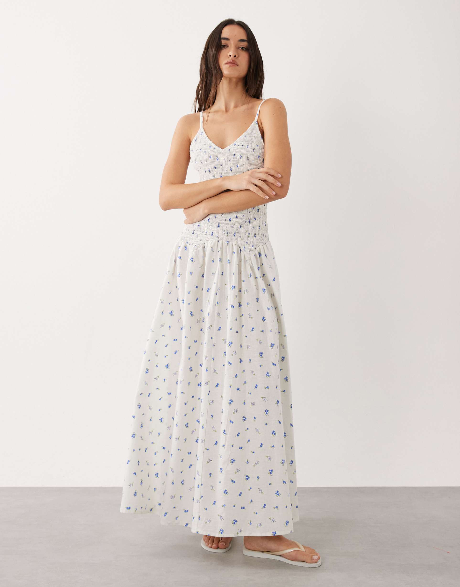 esmée shirred drop waist maxi beach dress in blue ditsy floral