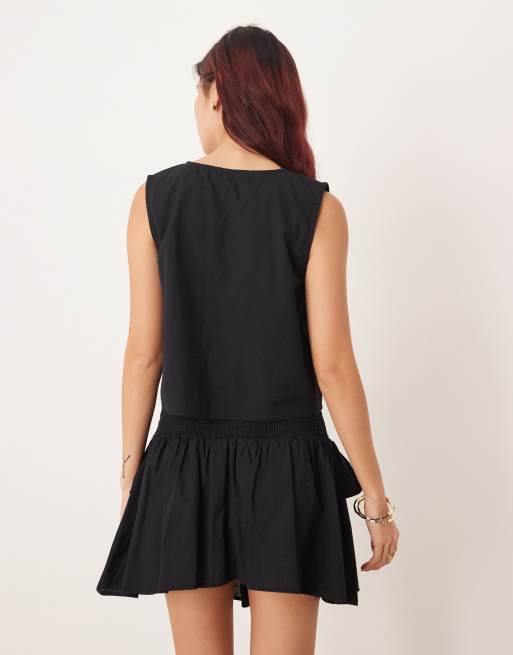 Esmee shirred tier mini beach skirt in black, 5 of 5