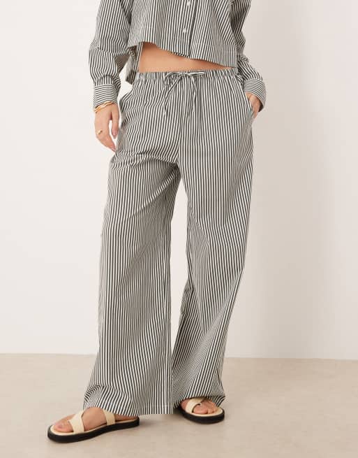 Esmée tie-waist beach pants in green stripe (Part of a set), 2 of 5