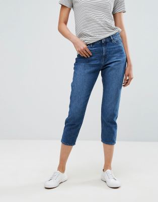 relaxed cropped mom jeans