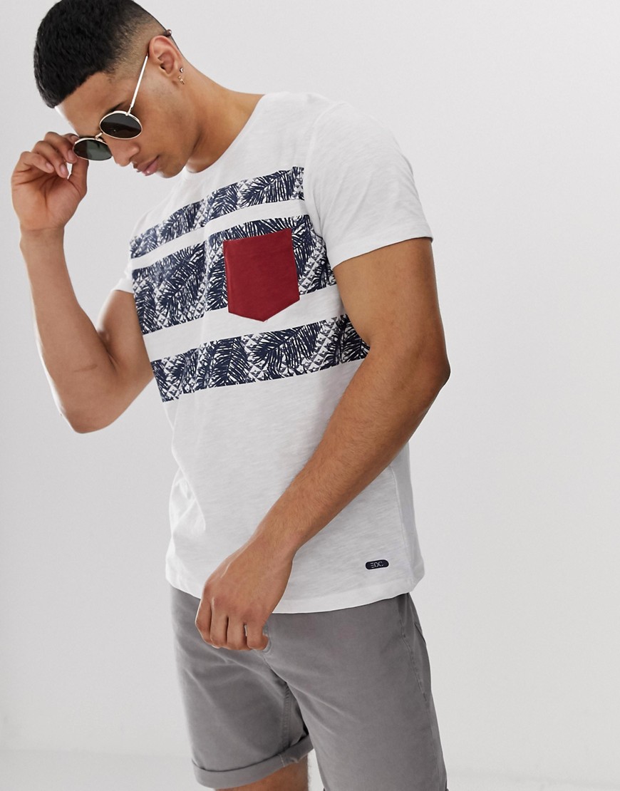 Esprit - T-shirt a righe con palme e tasca a contrasto-Bianco