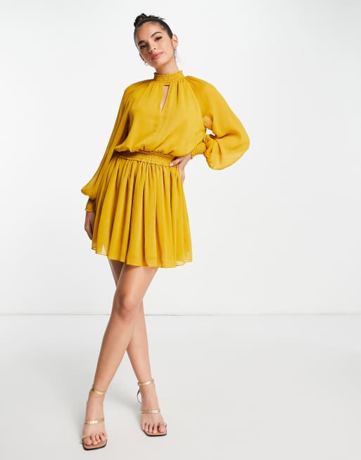 Vintage dark yellow long sleeves and high hotsell collar dress