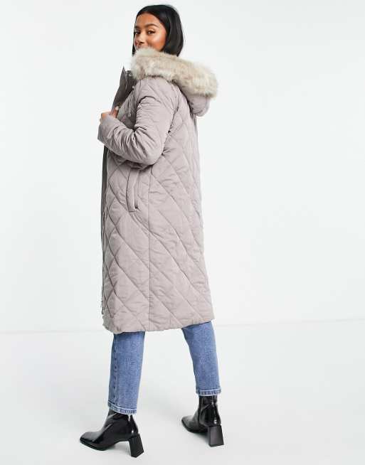 Black belted quilted online fur hood puffer jacket