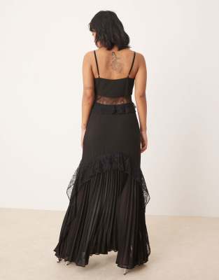Ever New Petite Sheer Ruffle Lace Maxi Dress