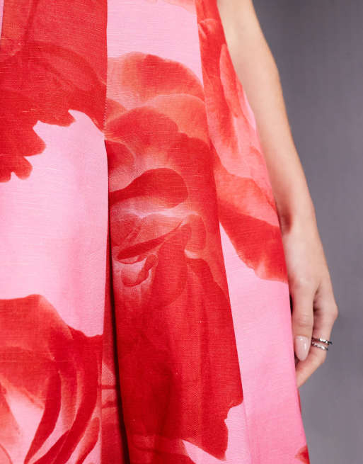 Ever New Petite structured maxi dress with pockets in bright pink floral, 3 of 4