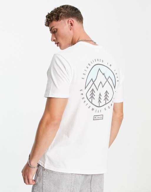 Exclusivité ASOS - Columbia - Tillamook - T-shirt avec imprimé dans le dos - Blanc