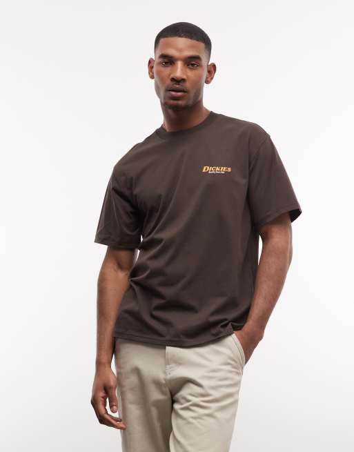 Exclusivité ASOS - Dickies - Massieville - T-shirt à imprimé au dos - Marron, 3 de 5