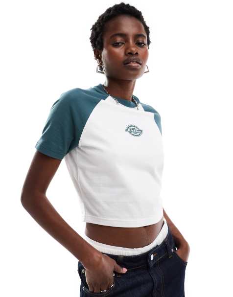 Exclusivité ASOS - Dickies - Sodaville - T-shirt crop top à manches courtes - Vert foncé/blanc - view 1