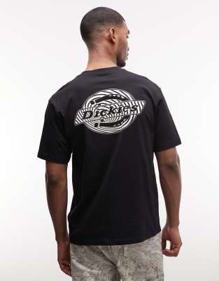 Exclusivité ASOS - Dickies - Woodsdale - T-shirt à imprimé au dos - Noir