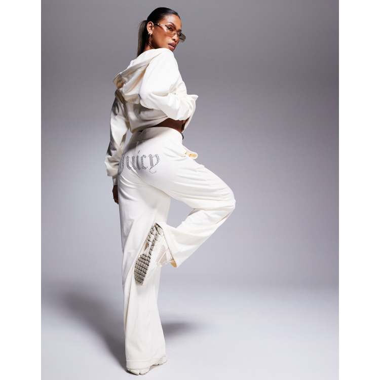 Comment porter l'ensemble blanc pour femme selon son style et sa