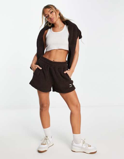 Exclusivité ASOS - Puma Classics - Cosy Club - Short imitation peau de mouton - Chocolat foncé, 4 de 4