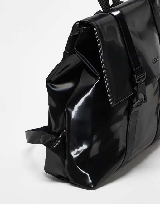 Exclusivité ASOS - Rains - MSN - Petit sac à dos unisexe et imperméable - Noir brillant, 4 de 4