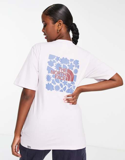Exclusivité ASOS - The North Face - Doodles Box - T-shirt décontracté imprimé dans le dos - Lilas