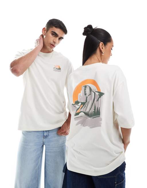 Exclusivité ASOS - The North Face - Mountain View - T-shirt oversize avec imprimé au dos - Blanc cassé, 3 de 4