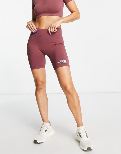 Exclusivité ASOS - The North Face - Short legging de sport sans coutures à taille haute - Rose