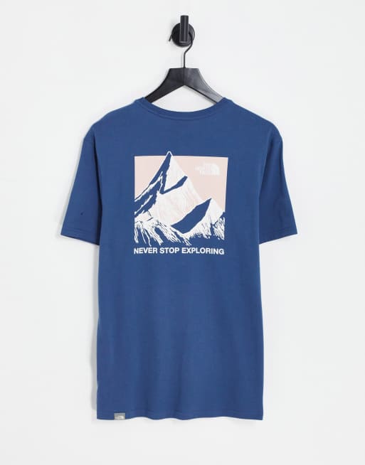 Exclusivité ASOS - The North Face - Sketch Box - T-shirt à imprimé au dos - Bleu marine