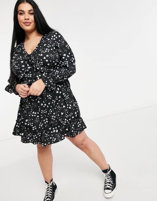 Exclusivité ASOS - Yours - Robe courte à volants et imprimé cœurs - Noir, 4 de 4