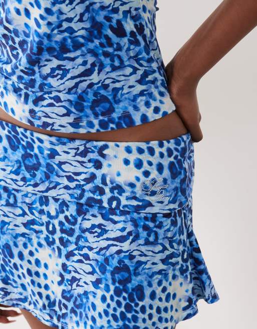Exclusivité - Juicy Couture - Mini-jupe d'ensemble à imprimé léopard avec taille rabattue et logo à strass - Bleu, 4 de 5