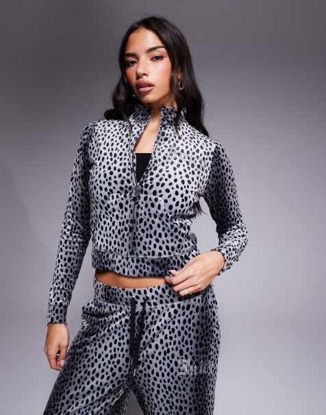 Exclusivité Juicy Couture x ASOS - Sweat à capuche d'ensemble zippé à motif guépard ton sur ton - Noir - view 1