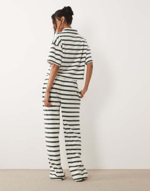 Exclusivité - Kaiia - Pantalon de jogging d'ensemble ample en tissu éponge rayé en coton majoritaire à logo brodé - Vert et blanc, 2 de 5