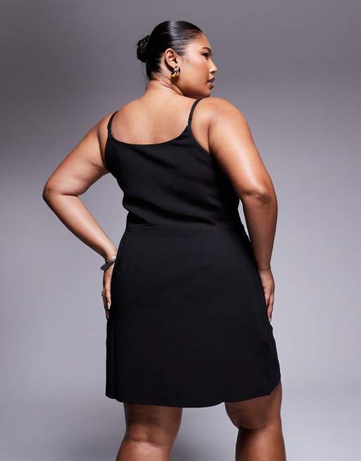 Exclusivité Kaiia Plus Robe courte ajustée à bretelles et nœud - Main Image